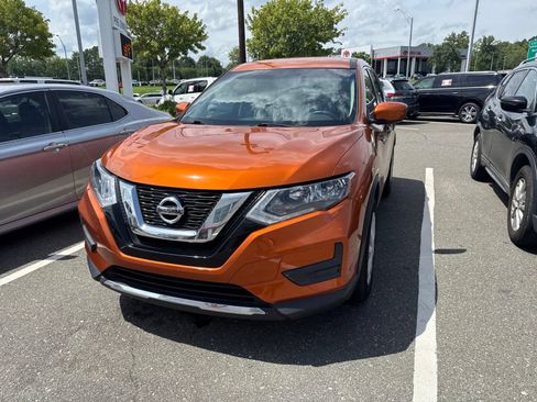 Used 2017 Nissan Rogue S FWD image 12
