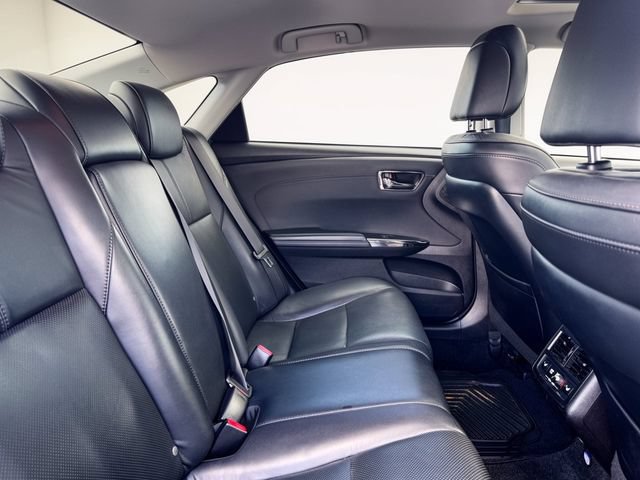 Used 2018 Toyota Avalon Limited FWD image 29
