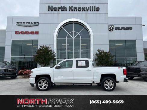 Used 2018 Chevrolet Silverado 1500 LT w/ All Star Edition AWD/4WD image 2