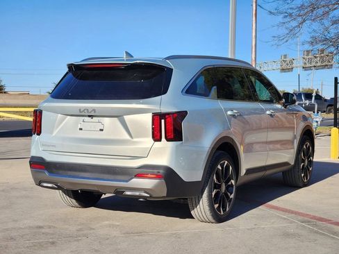 New 2026 Kia Sorento EX w/ EX Premium Package FWD image 4