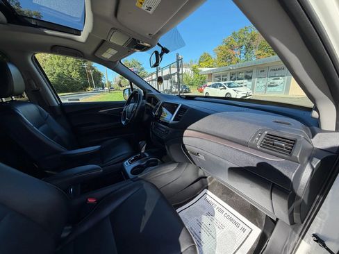 Used 2019 Honda Ridgeline RTL-T image 12