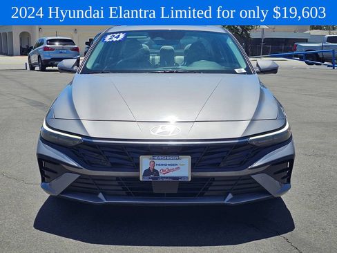 Used 2024 Hyundai Elantra Limited FWD image 3