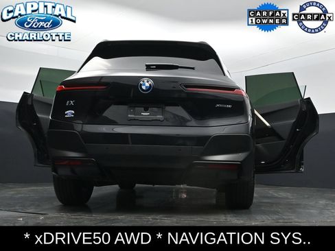 Used 2023 BMW iX xDrive50 AWD/4WD image 37