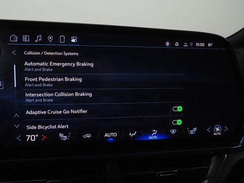 Used 2024 Chevrolet Equinox EV LT image 34