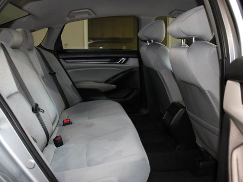 Used 2019 Honda Accord LX image 31
