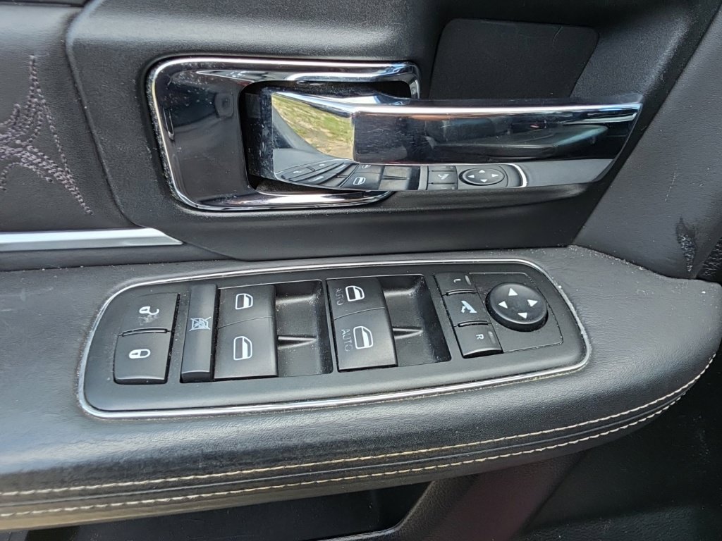 Used 2015 RAM 1500 Limited AWD/4WD image 14