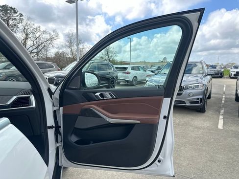 Certified 2026 BMW X5 xDrive40i w/ Climate Comfort Package image 29
