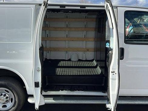 Certified 2022 Chevrolet Express 2500 w/ Driver Convenience Package image 12