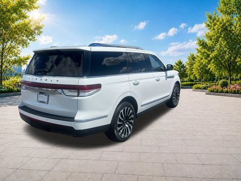Used 2023 Lincoln Navigator Black Label AWD/4WD image 8