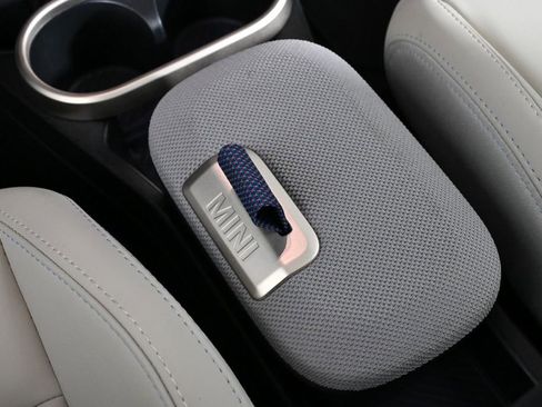 Certified 2025 MINI Cooper S image 19