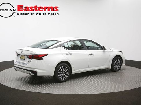 Used 2023 Nissan Altima 2.5 SV w/ SV Premium Package AWD/4WD image 42