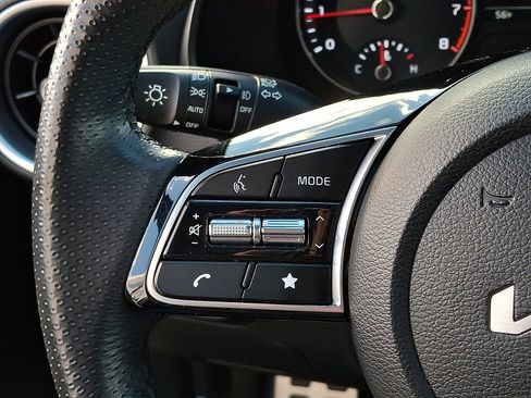 Used 2023 Kia Forte GT-Line w/ GT-Line Premium Package image 21