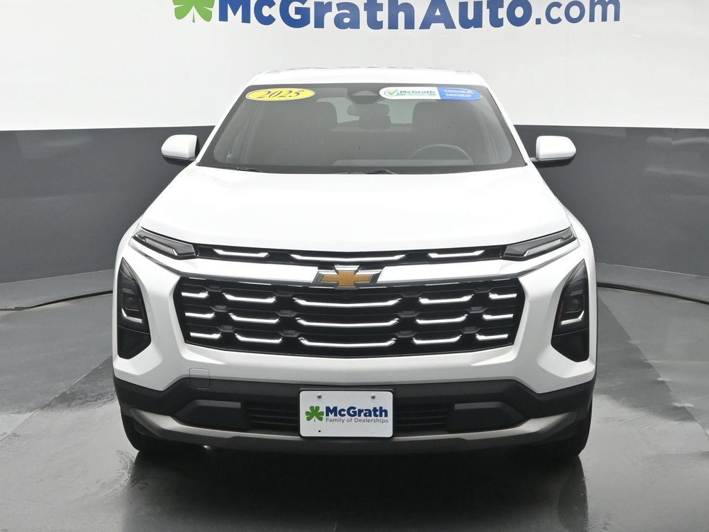 Used 2025 Chevrolet Equinox LT AWD/4WD image 6