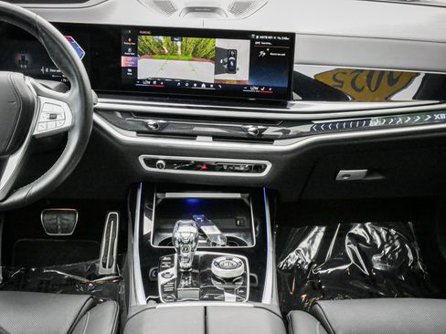 Used 2025 BMW ALPINA XB7 AWD/4WD image 29