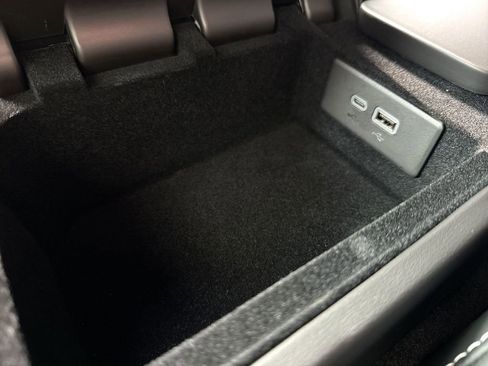 Used 2024 Chevrolet Corvette Z06 image 31