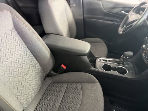 Used 2024 Chevrolet Equinox LT FWD image 25
