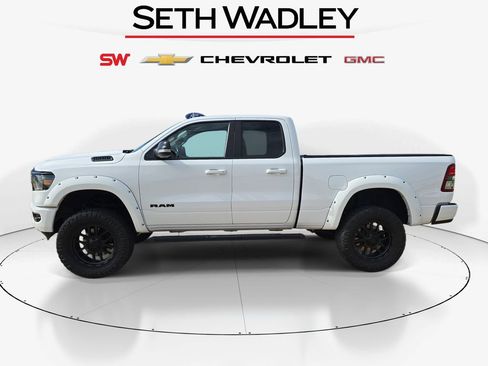 Used 2022 RAM 1500 Big Horn w/ Night Edition AWD/4WD image 4
