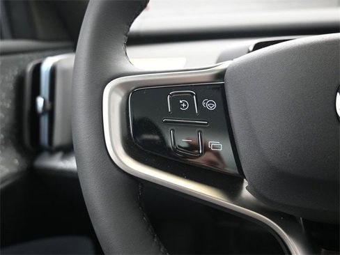 New 2025 Volvo EX30 Ultra w/ Climate Package image 13