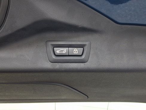 Used 2021 BMW X7 xDrive40i w/ Premium Package image 29