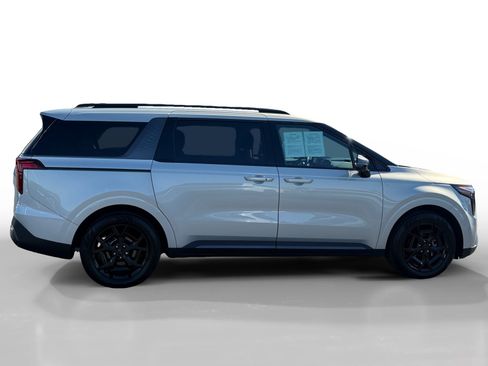 Used 2025 Kia Carnival SX w/ SX Dark Edition Package FWD image 6
