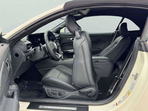 Used 2025 Ford Mustang GT Premium w/ 60th Anniversary Package RWD image 44