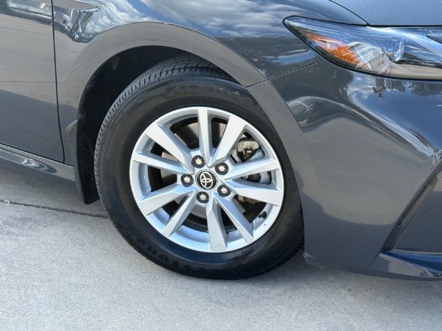 Used 2026 Toyota Camry LE w/ Convenience Package FWD image 2