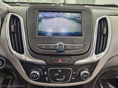 Used 2021 Chevrolet Equinox LS w/ LS Convenience Package image 17