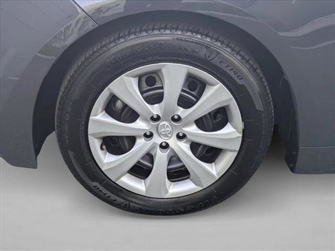 Used 2025 Toyota Corolla LE image 21