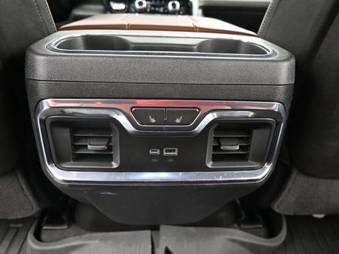 Used 2024 GMC Sierra 3500 Denali Ultimate AWD/4WD image 22