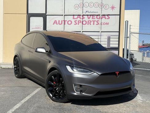 Used 2018 Tesla Model X P100D image 3