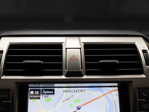 Used 2019 Lexus GX 460 Premium AWD/4WD image 79