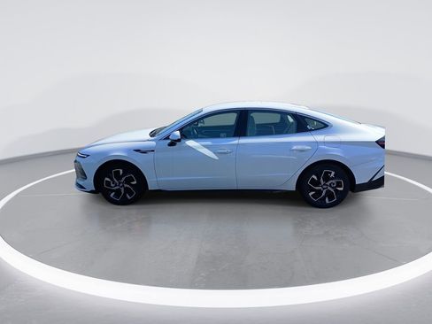 New 2025 Hyundai Sonata SEL image 5