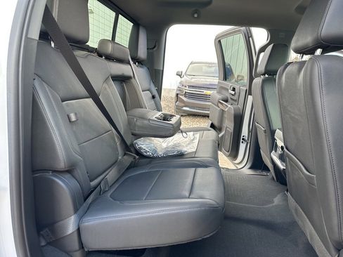 Used 2022 Chevrolet Silverado 3500 LTZ w/ LTZ Convenience Package image 19