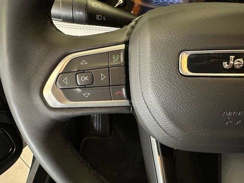 Used 2024 Jeep Compass Limited AWD/4WD image 11
