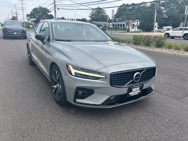 Certified 2024 Volvo S60 B5 Plus w/ Climate Package AWD/4WD image 6