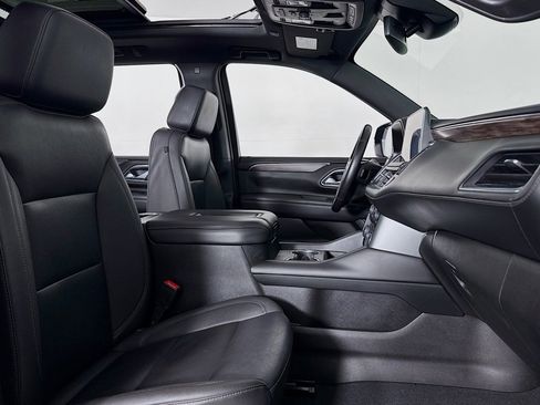 Used 2023 Chevrolet Tahoe Z71 w/ Luxury Package image 6