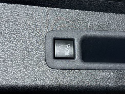 Used 2024 Toyota Sienna XSE w/ XSE Plus Package AWD/4WD image 31