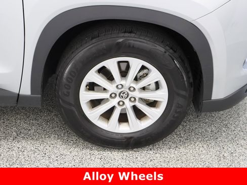 Certified 2025 Toyota Grand Highlander AWD image 5