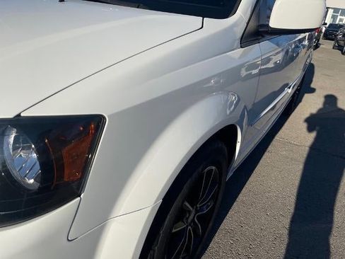 Used 2017 Dodge Grand Caravan GT image 5