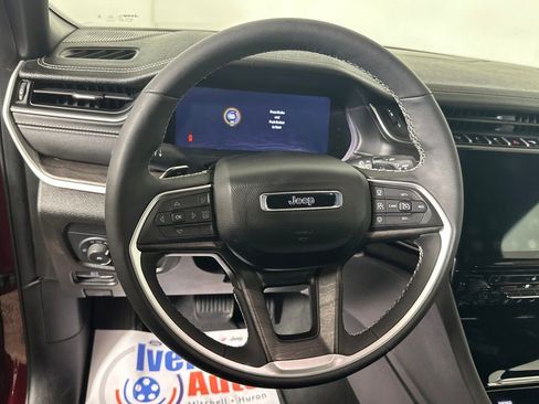 Used 2024 Jeep Grand Cherokee L Limited w/ Trailer Tow Package image 18