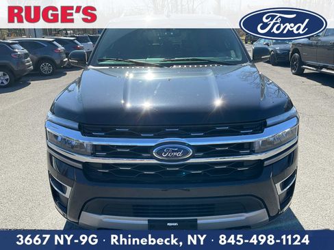 Certified 2023 Ford Expedition Limited image 9