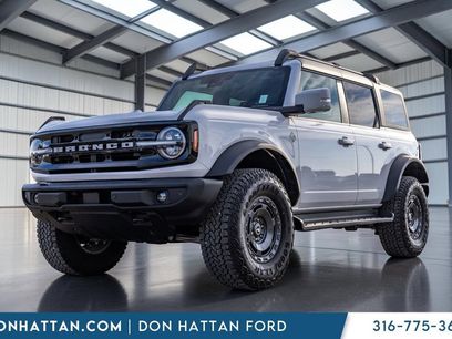 Certified 2025 Ford Bronco Outer Banks w/ Sasquatch Package