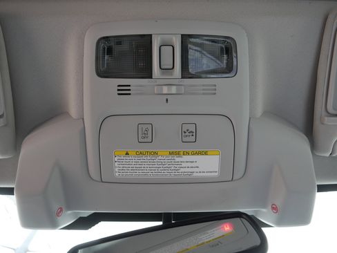 Used 2015 Subaru Forester 2.5i Limited image 31