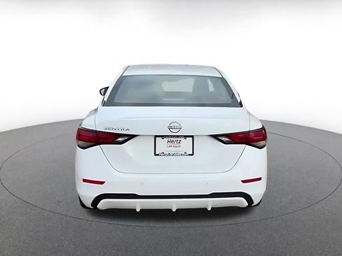 Used 2025 Nissan Sentra SV image 11