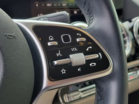 Used 2023 Mercedes-Benz GLA 250 image 32