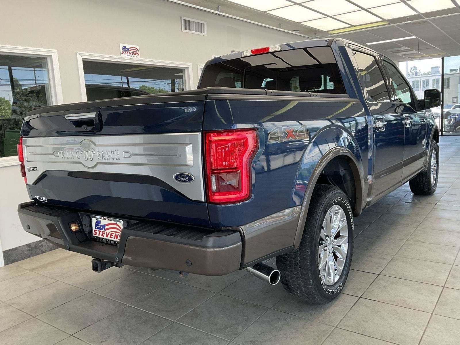 Used 2017 Ford F150 King Ranch w/ Equipment Group 601A Luxury AWD/4WD image 5