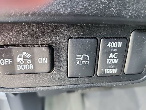 Used 2023 Toyota Tacoma TRD Off-Road AWD/4WD image 6