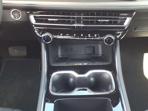 New 2026 Chevrolet Traverse LT w/ Sun and Wheel Package image 19