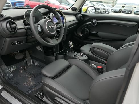 Used 2023 MINI Cooper SE image 14