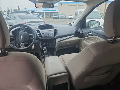 Used 2018 Ford Escape SE image 10